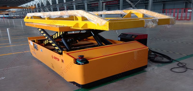 可全向移動agv小車在中配工序中的應(yīng)用