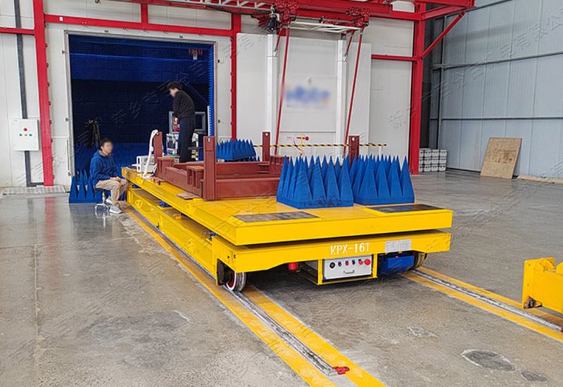 有軌電動(dòng)平移車(chē)是一種非常使用的工業(yè)運(yùn)輸搬運(yùn)設(shè)備