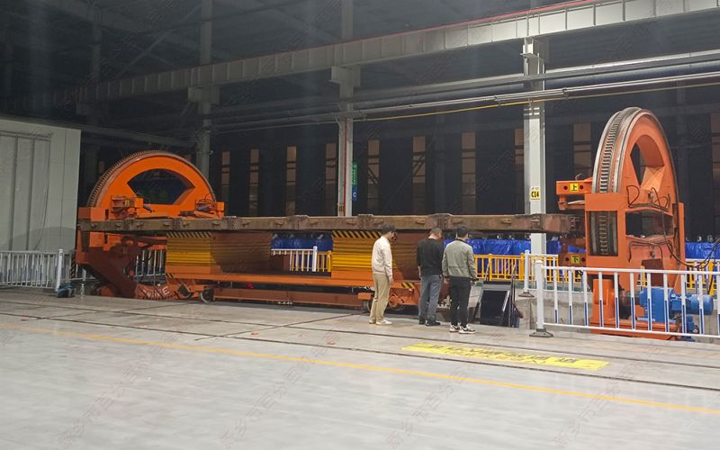 軌道地平車(chē)配套大型翻轉(zhuǎn)機(jī)項(xiàng)目案例