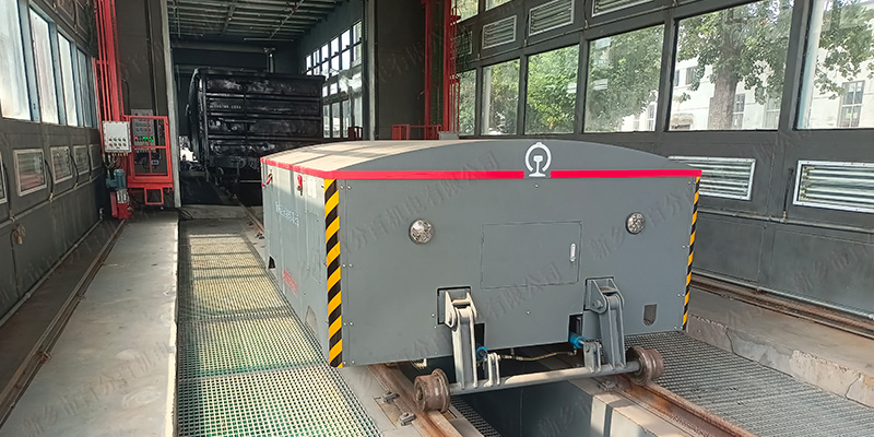 公鐵兩用牽引車3